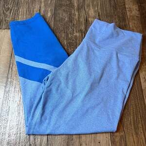Aerie Chill Play Move Colorblock 7/8 Leggings in Blue XL